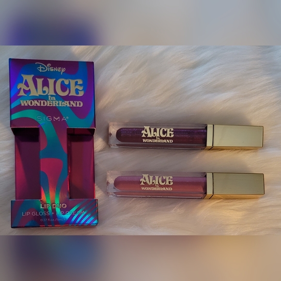 Sigma Beauty 🎉 Hostess Choice 🎉 Disney's Alice in Wonderland Lip Duo New 💎 - Picture 4 of 5